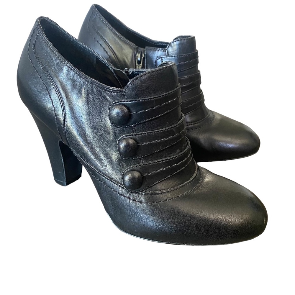 Gianni Bini Black Button Ankle Boots with Heel 6.5